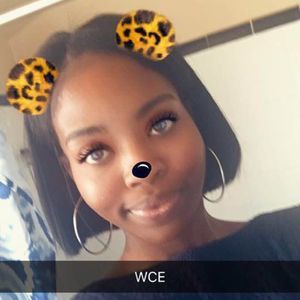 Meet your Posher, Simaya